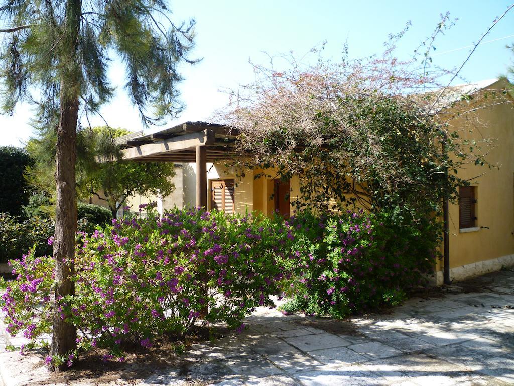 Villa Carcano Trani Kamer foto