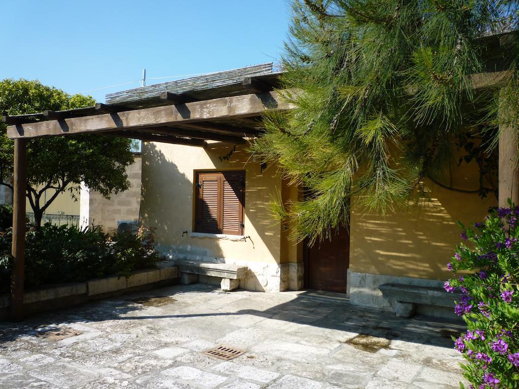 Villa Carcano Trani Kamer foto