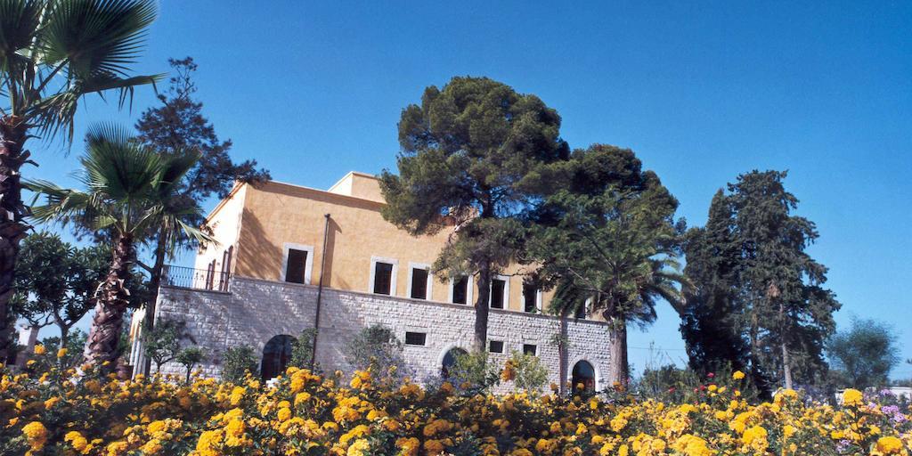 Villa Carcano Trani Buitenkant foto